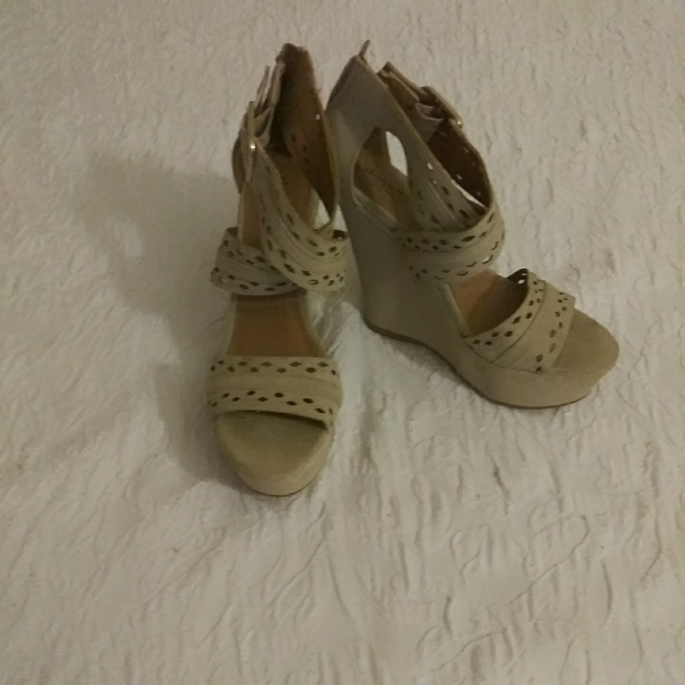 Wedge sandals